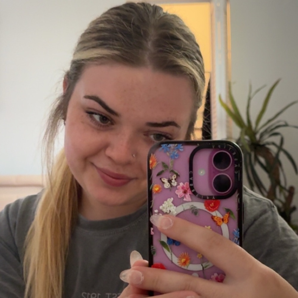 Meet your Posher, Marissa